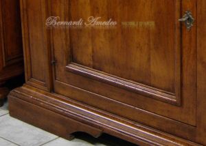Sideboard made of solid walnut wood with 2 doors without inlays